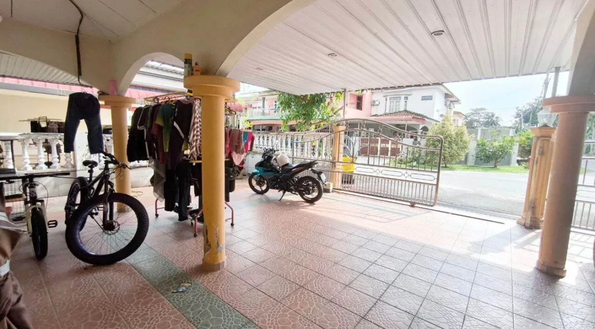 rumah-berkembar-setingkat-untuk-dijual-di-taman-damai-parit-buntar-07