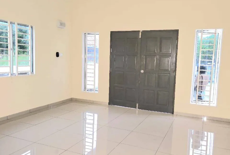 rumah-lot-bungalow-untuk-dijual-di-kampung-sri-kinta-ipoh-04
