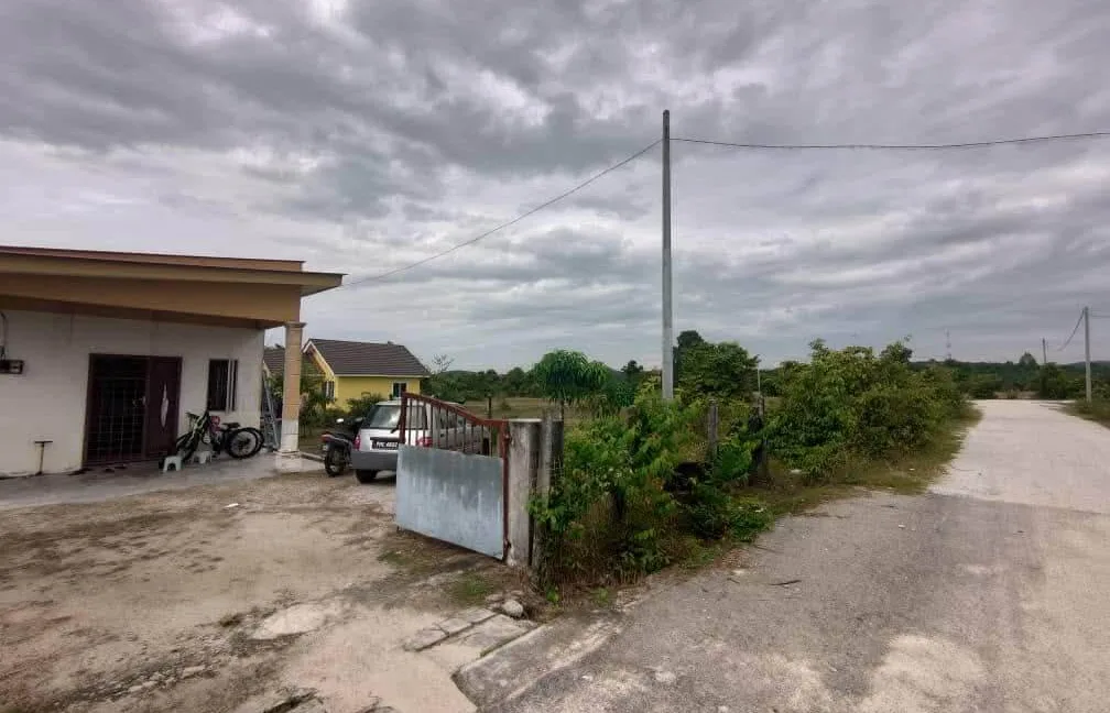 rumah-sebuah-untuk-dijual-di-rpt-batu-10-tanjong-tualang-03