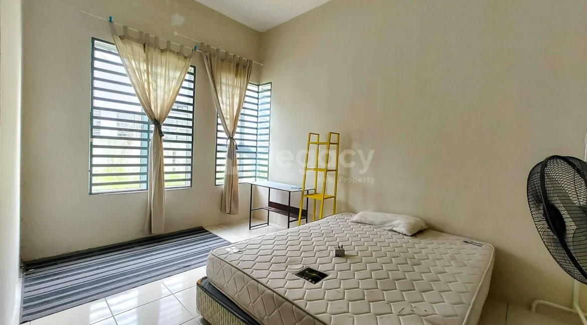 rumah-semi-d-untuk-dijual-di-puncak-iskandar-seri-iskandar-13