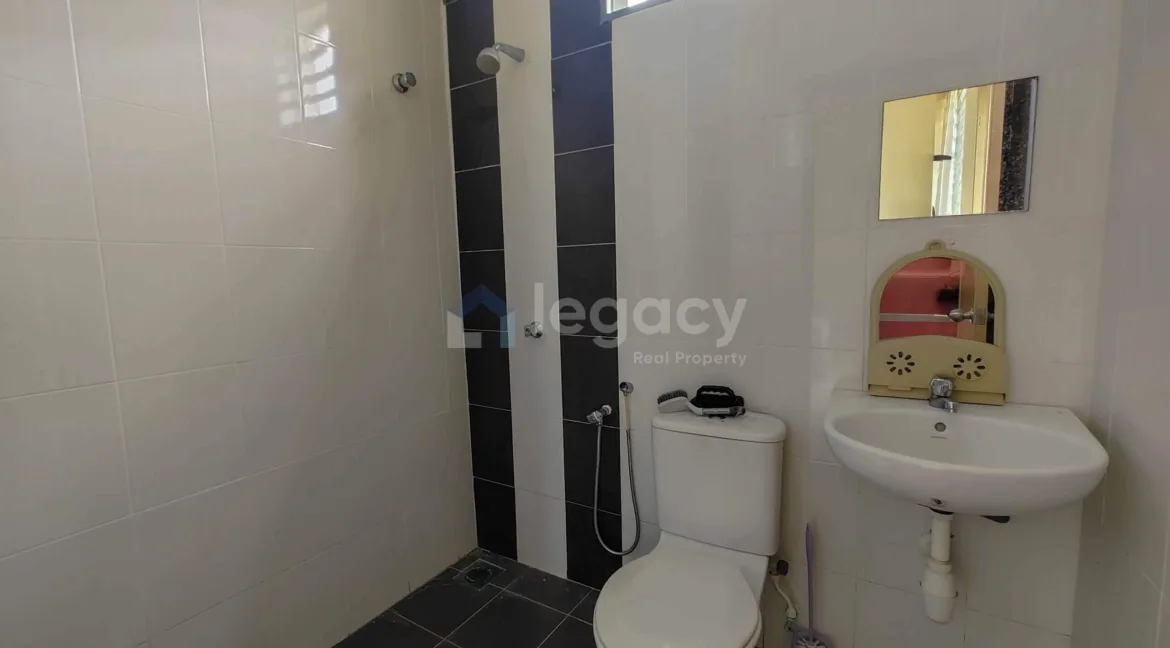 rumah-semi-d-untuk-dijual-di-puncak-iskandar-seri-iskandar-18