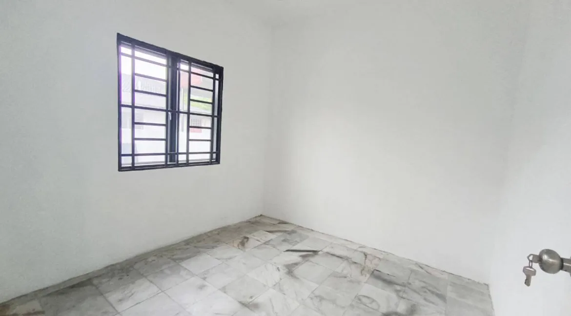 rumah-setingkat-cantik-untuk-dijual-di-bemban-raya-batu-gajah-09