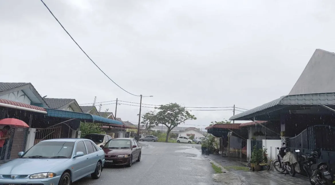 rumah-setingkat-cantik-untuk-dijual-di-bemban-raya-batu-gajah-14