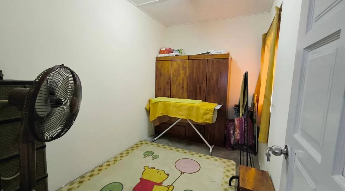 rumah-teres-2-tingkat-untuk-dijual-di-taman-halaman-meru-damai-ipoh-04