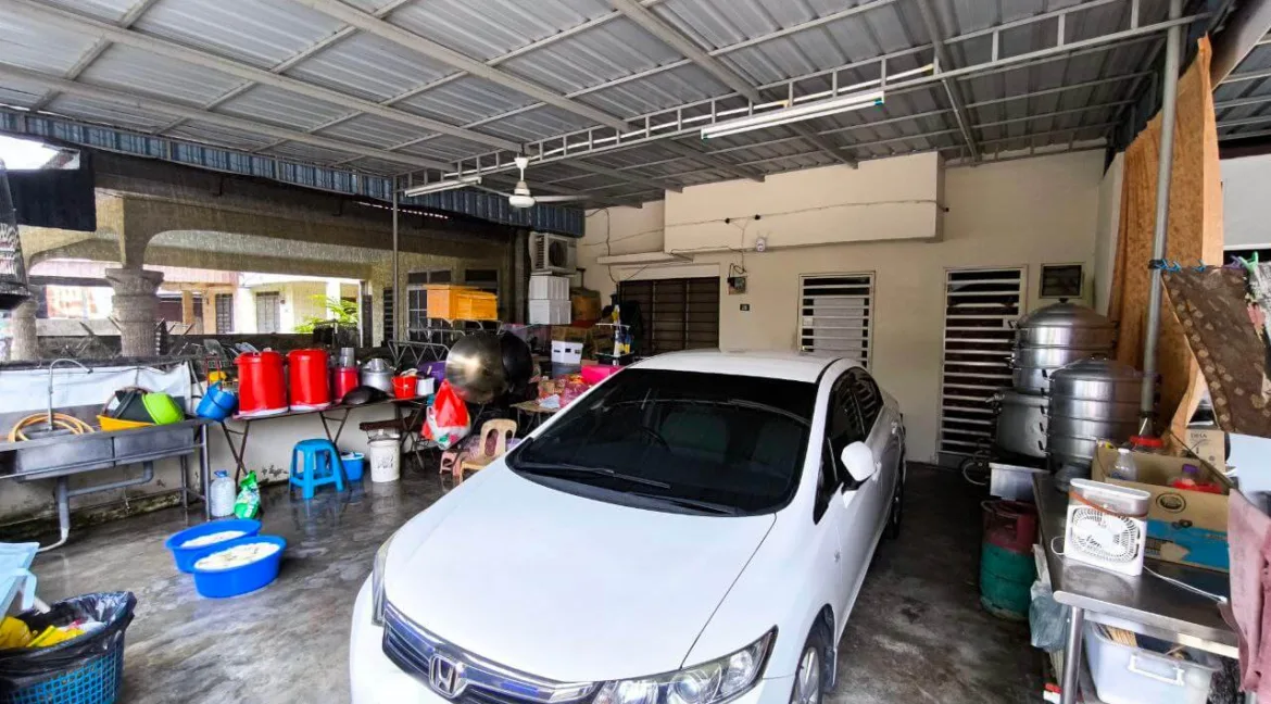 rumah-teres-2-tingkat-untuk-dijual-di-taman-halaman-meru-damai-ipoh-09