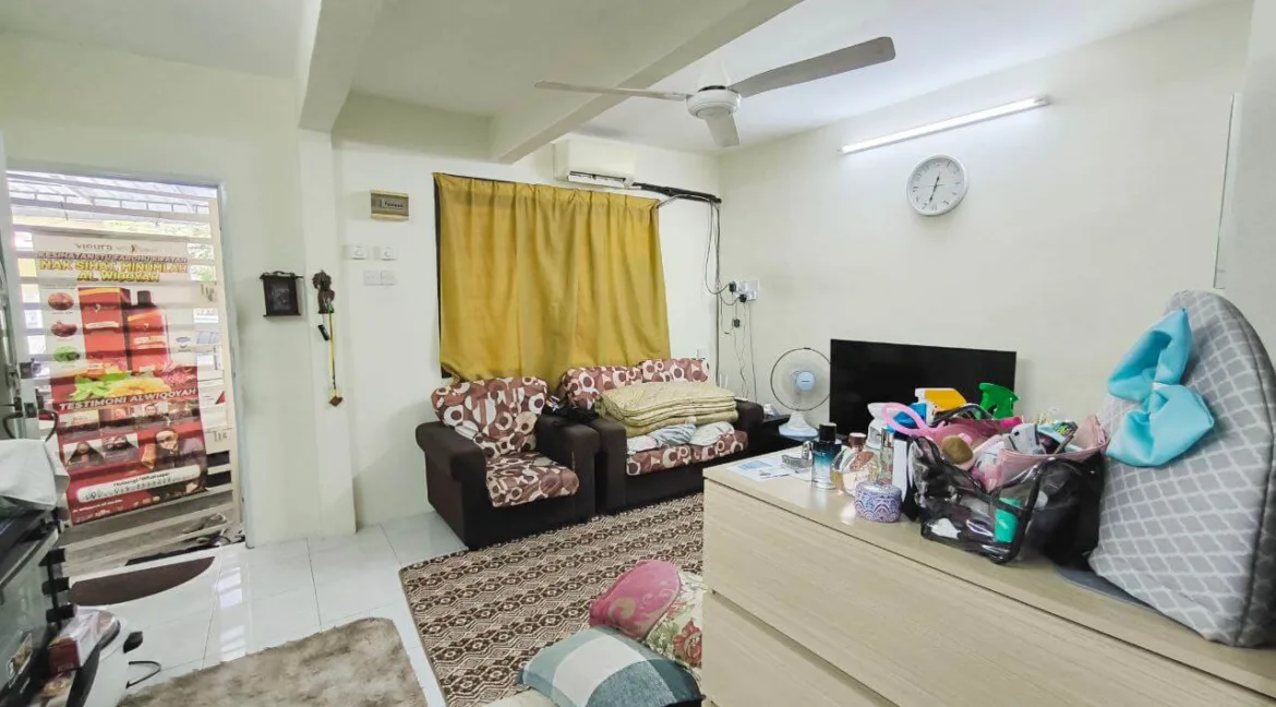 rumah-teres-2-tingkat-untuk-dijual-di-taman-halaman-meru-damai-ipoh-11