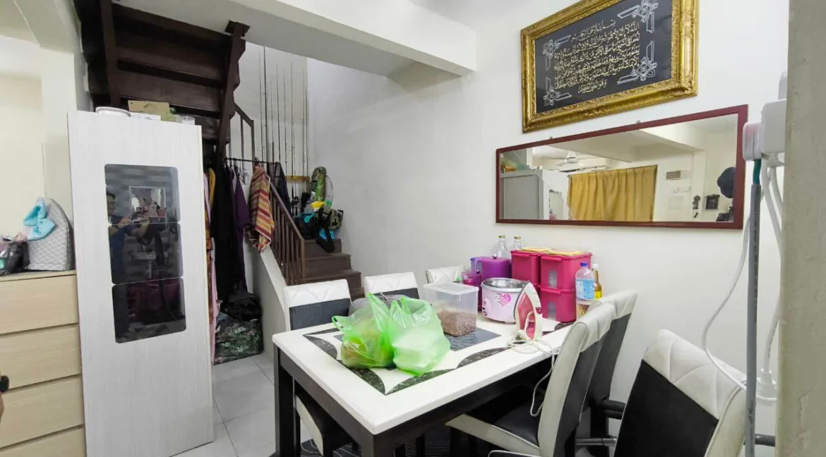 rumah-teres-2-tingkat-untuk-dijual-di-taman-halaman-meru-damai-ipoh-12