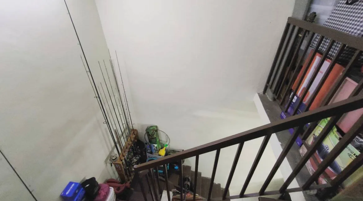 rumah-teres-2-tingkat-untuk-dijual-di-taman-halaman-meru-damai-ipoh-16