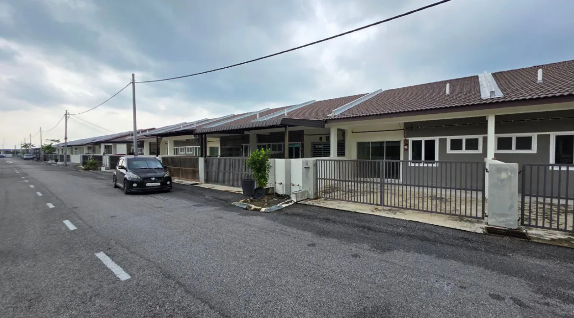 rumah-teres-setingkat-baru-untuk-dijual-di-taman-lagenda-teluk-intan-02