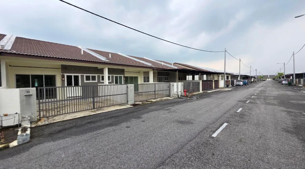 rumah-teres-setingkat-baru-untuk-dijual-di-taman-lagenda-teluk-intan-04