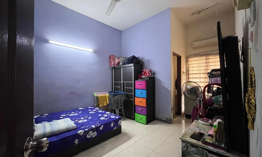 rumah-teres-setingkat-untuk-dijual-di-bandar-universiti-seri-iskandar-v2-10