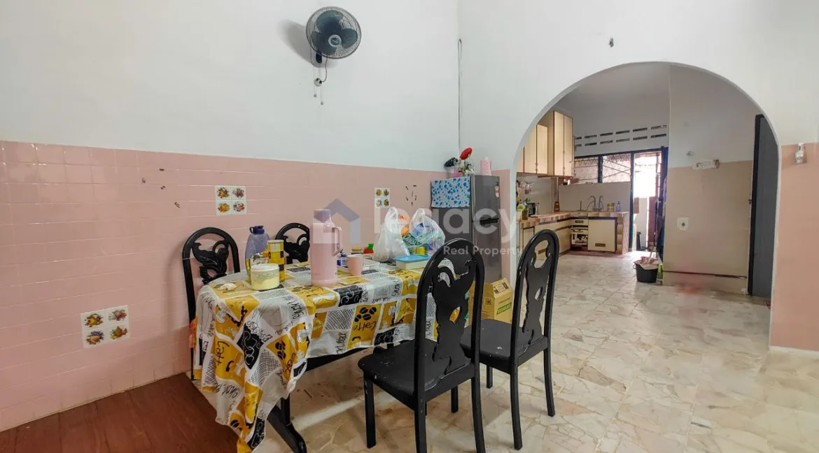 rumah-teres-setingkat-untuk-dijual-di-fasa-1b-seri-manjung-04