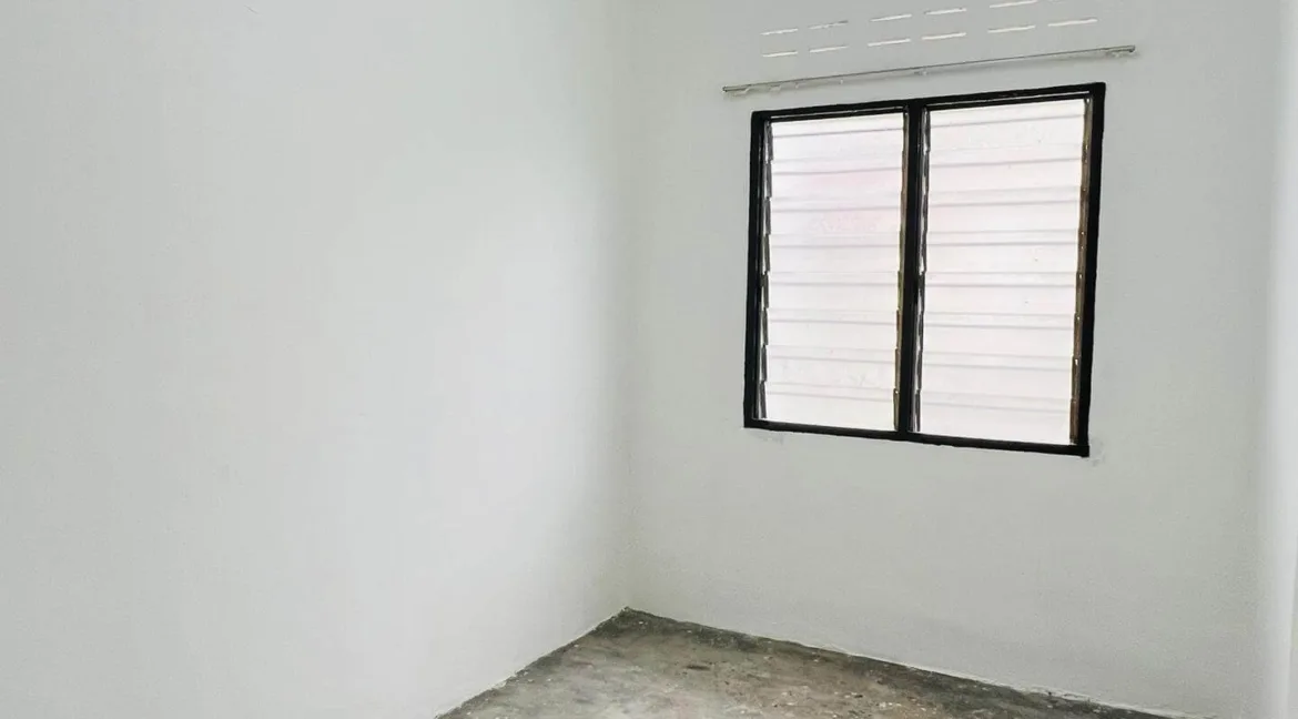 rumah-teres-setingkat-untuk-dijual-di-taman-bemban-raya-batu-gajah-09