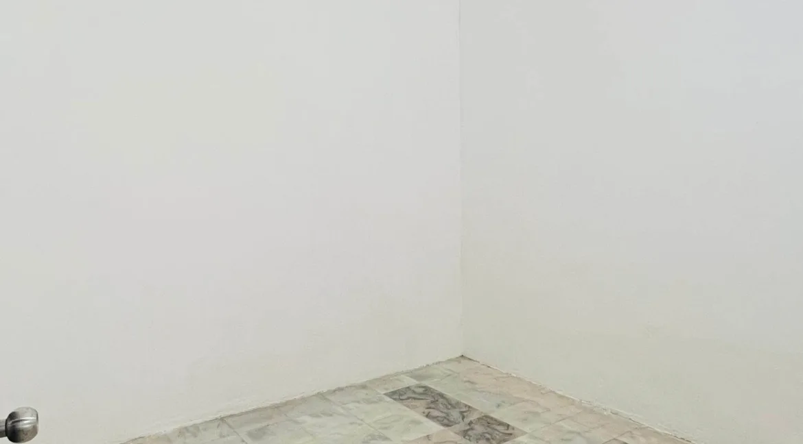 rumah-teres-setingkat-untuk-dijual-di-taman-bemban-raya-batu-gajah-11