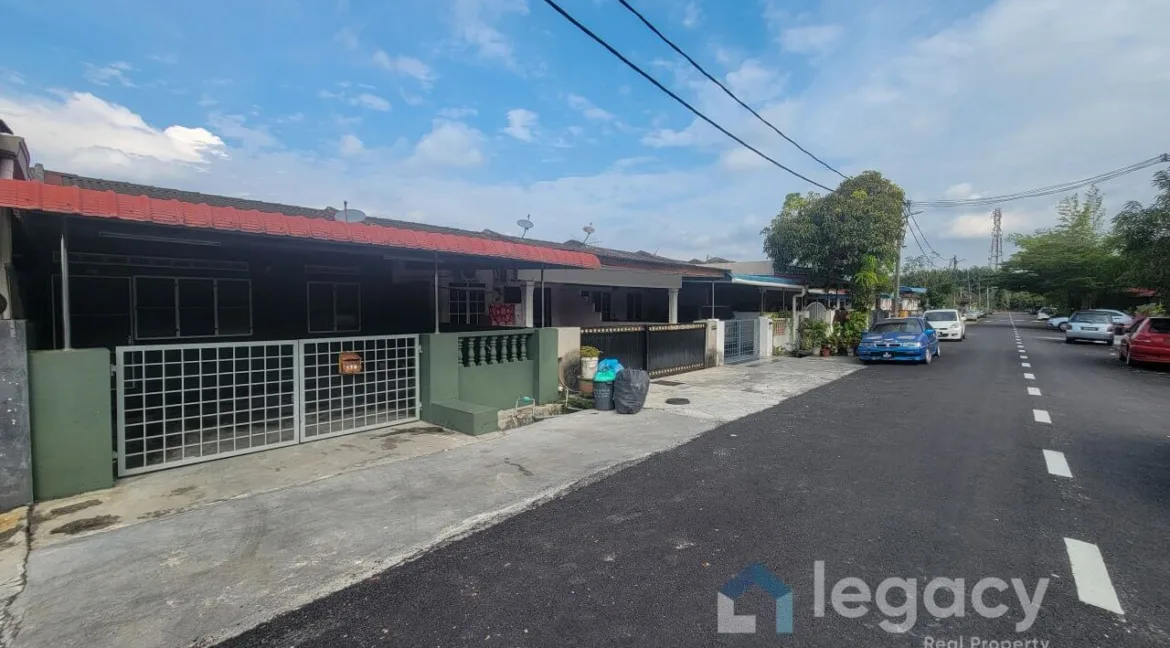 rumah-teres-setingkat-untuk-dijual-di-taman-intan-mas-teluk-intan-02
