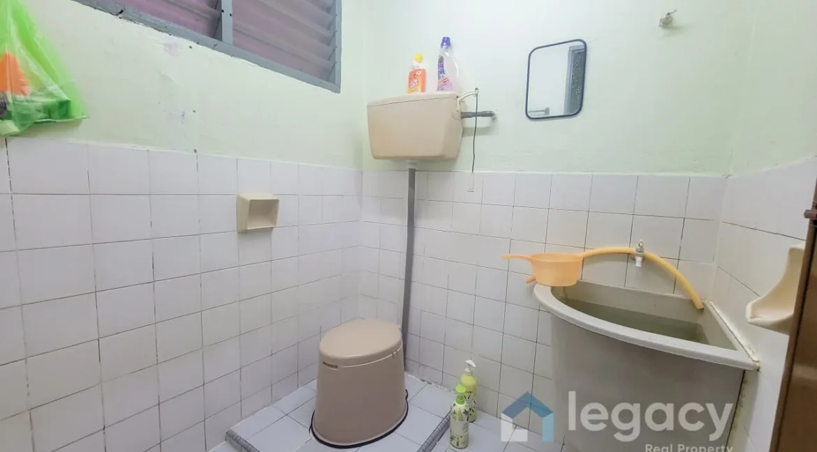 rumah-teres-setingkat-untuk-dijual-di-taman-intan-mas-teluk-intan-12