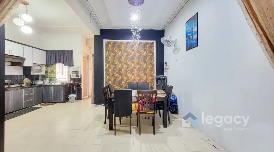rumah-teres-superlink-2-tingkat-untuk-dijual-di-taman-panglima-teluk-intan-09