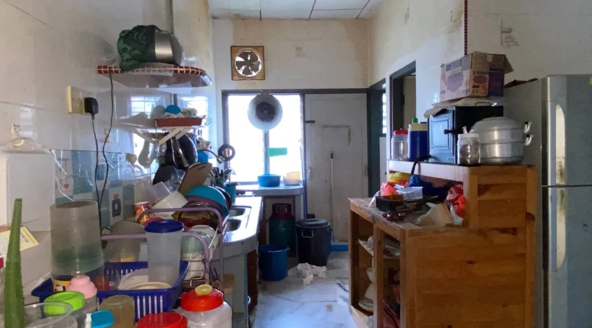 rumah-teres-untuk-dijual-di-taman-sungai-mas-pengkalan-aor-04
