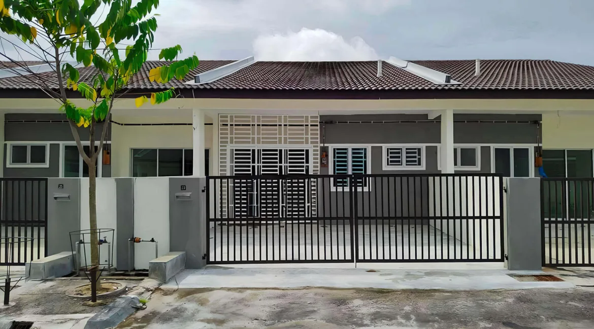 Teres Setingkat untuk dijual di Taman Lagenda, Teluk Intan