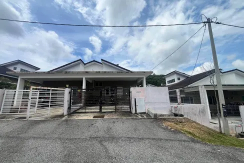 Rumah Berkembar Setingkat (Single Storey Semi Detached) Untuk Dijual Di Taman Behrang Bitara