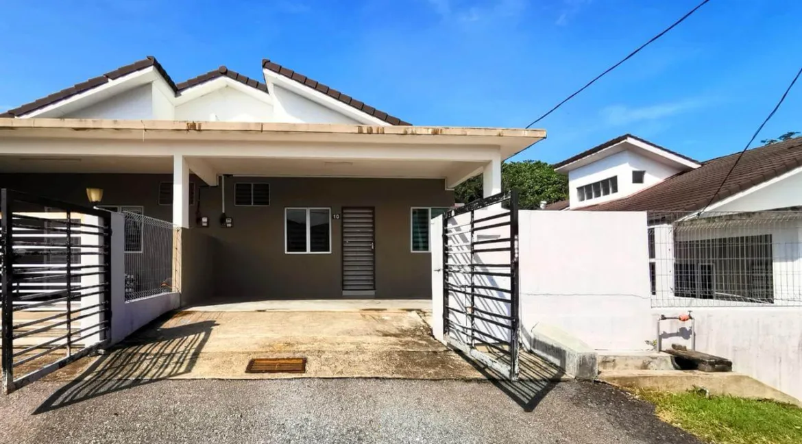 rumah-berkembar-setingkat-semi-d-untuk-dijual-di-taman-behrang-bitara-03