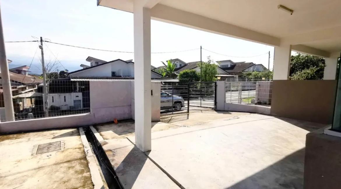 rumah-berkembar-setingkat-semi-d-untuk-dijual-di-taman-behrang-bitara-04
