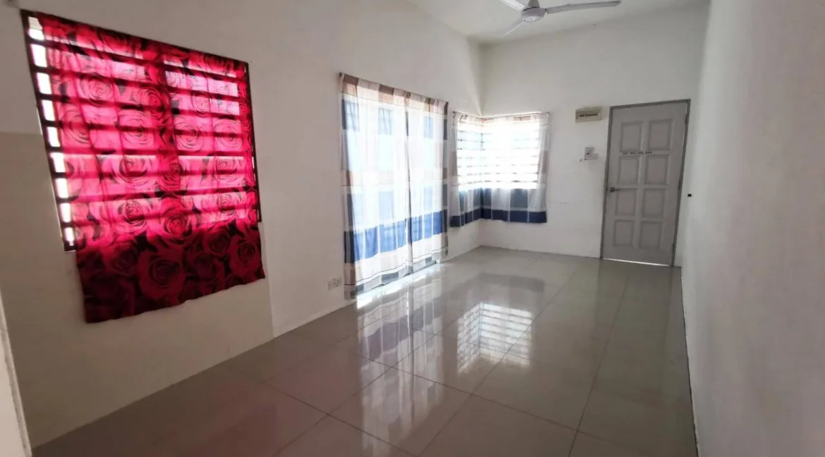 rumah-berkembar-setingkat-semi-d-untuk-dijual-di-taman-behrang-bitara-14