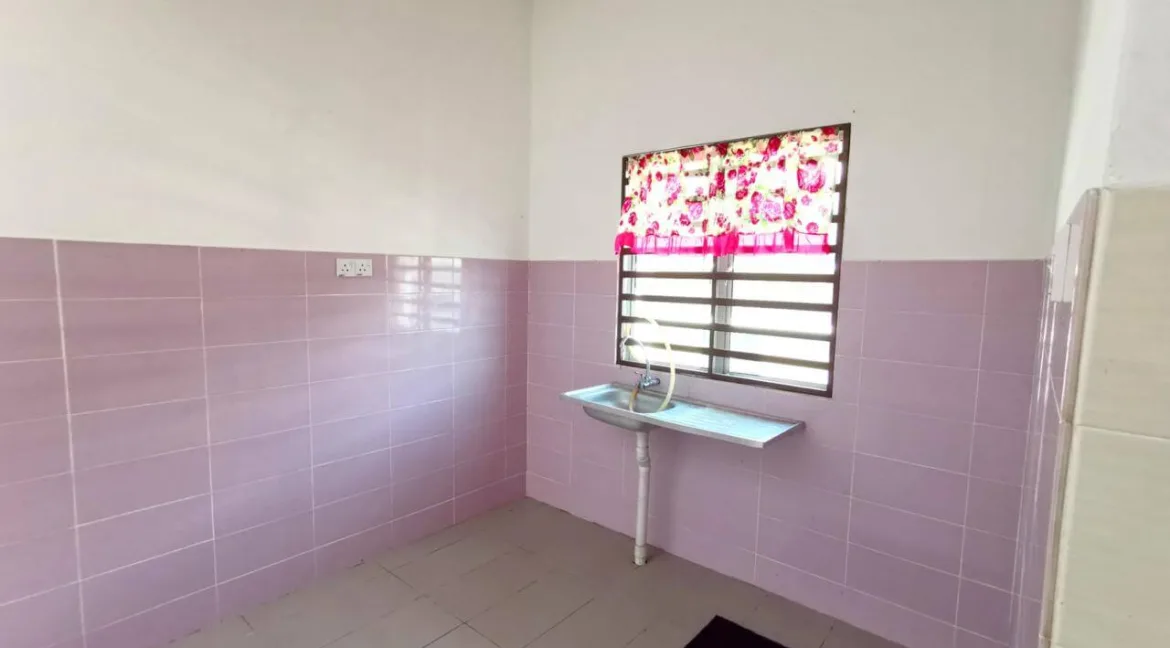 rumah-berkembar-setingkat-semi-d-untuk-dijual-di-taman-behrang-bitara-17