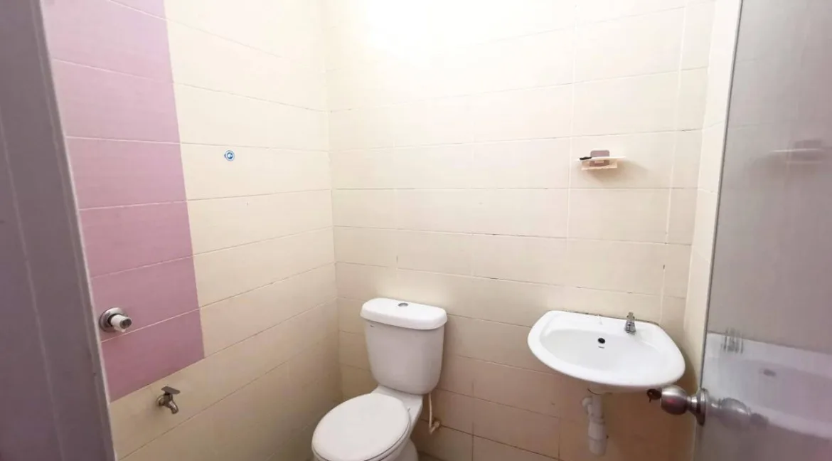 rumah-berkembar-setingkat-semi-d-untuk-dijual-di-taman-behrang-bitara-20