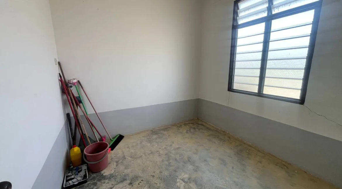rumah-lot-tepi-untuk-dijual-taman-chenderong-jaya-batu-gajah-14