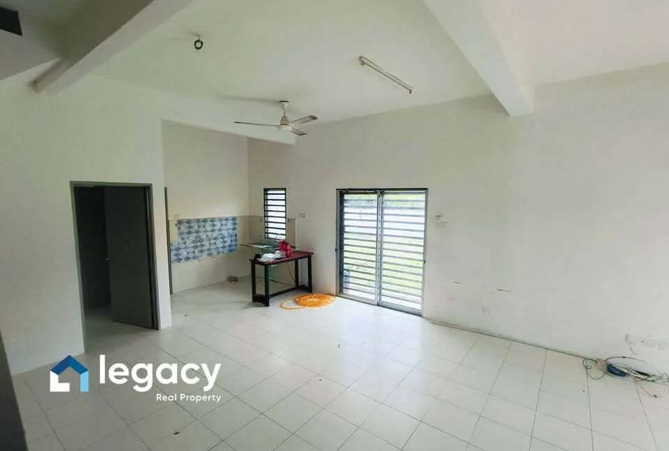 rumah-semi-d-dua-tingkat-untuk-dijual-di-klebang-harmoni-ipoh-05