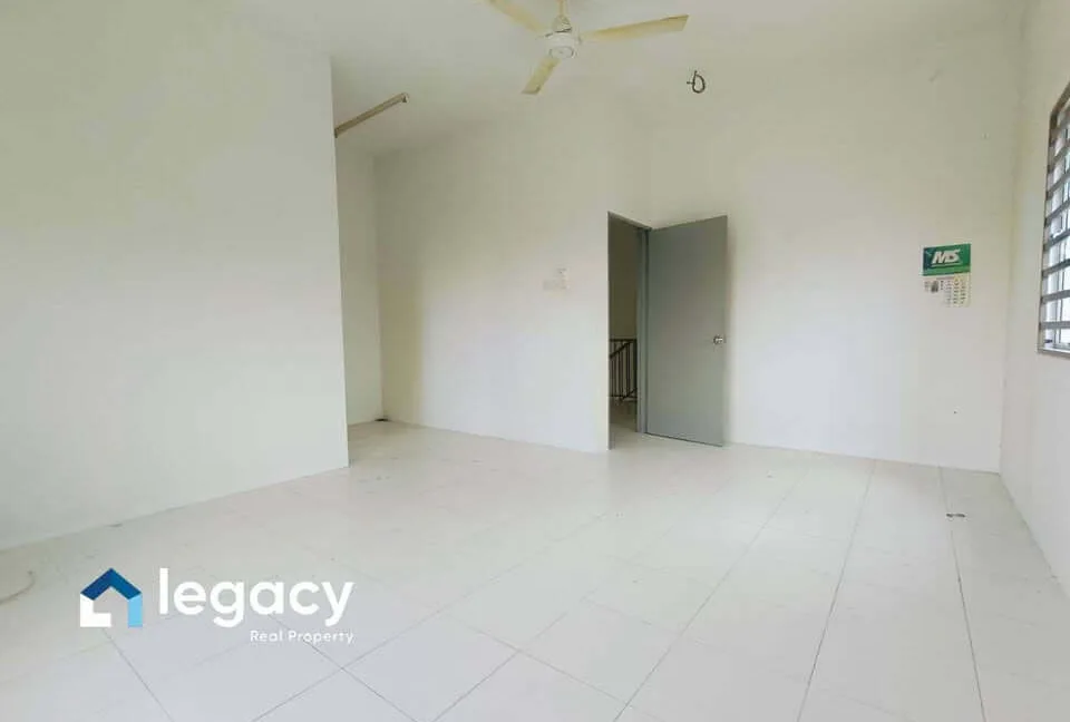 rumah-semi-d-dua-tingkat-untuk-dijual-di-klebang-harmoni-ipoh-07