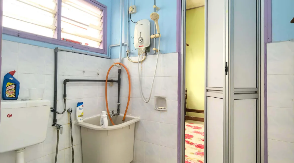rumah-semi-d-setingkat-untuk-dijual-di-taman-merdeka-garden-ipoh-11