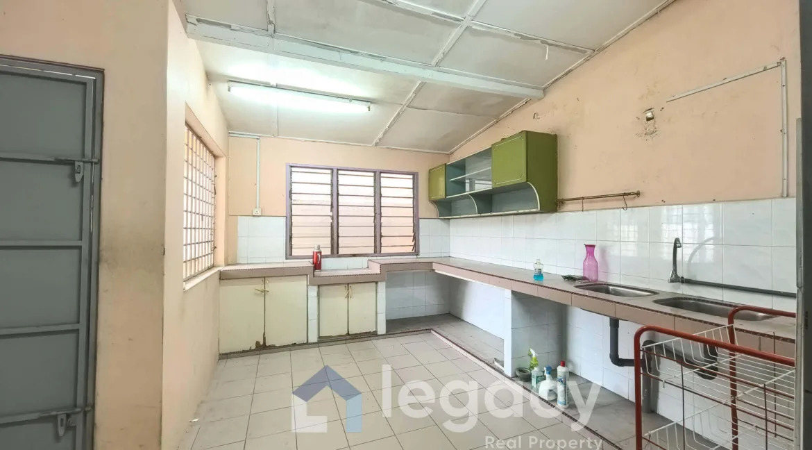 rumah-semi-d-setingkat-untuk-dijual-di-taman-merdeka-garden-ipoh-17