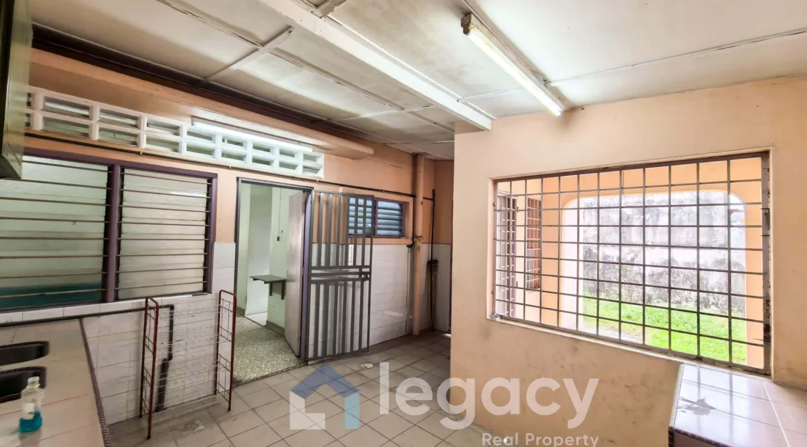 rumah-semi-d-setingkat-untuk-dijual-di-taman-merdeka-garden-ipoh-19