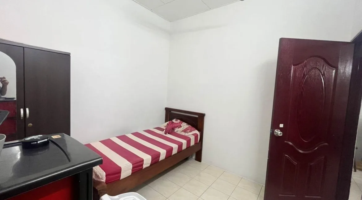 rumah-teres-dua-tingkat-untuk-dijual-di-taman-falim-indah-ipoh-15