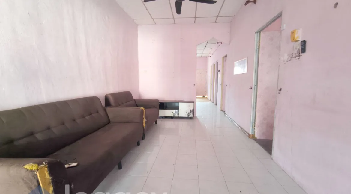 rumah-teres-setingkat-untuk-dijual-di-taman-fasa-2j-seri-manjung-07