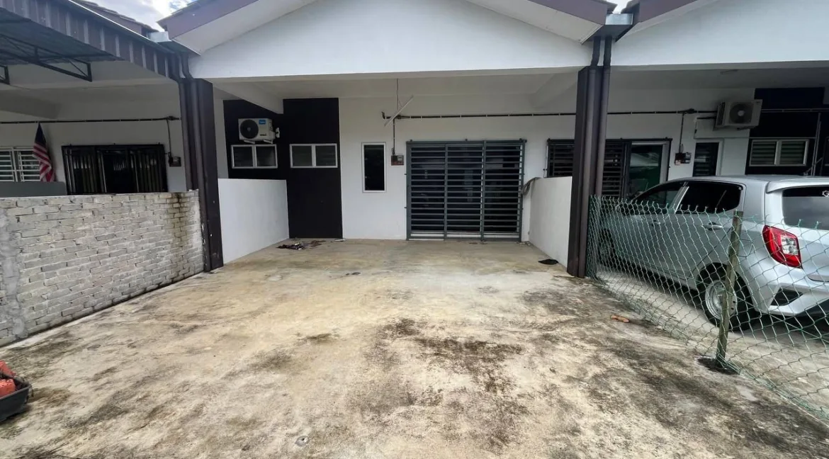rumah-teres-setingkat-untuk-dijual-di-taman-kurau-jaya-kuala-kurau-02