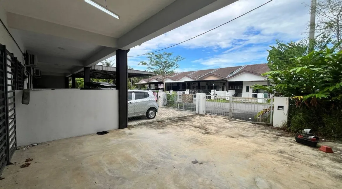 rumah-teres-setingkat-untuk-dijual-di-taman-kurau-jaya-kuala-kurau-03