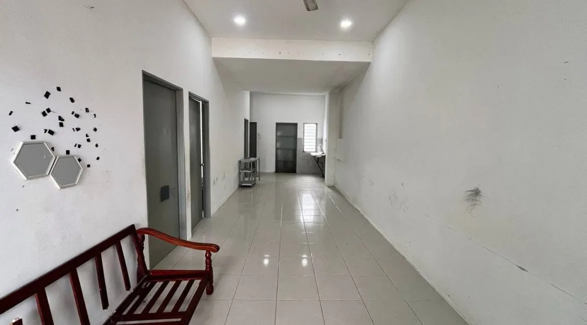 rumah-teres-setingkat-untuk-dijual-di-taman-kurau-jaya-kuala-kurau-05