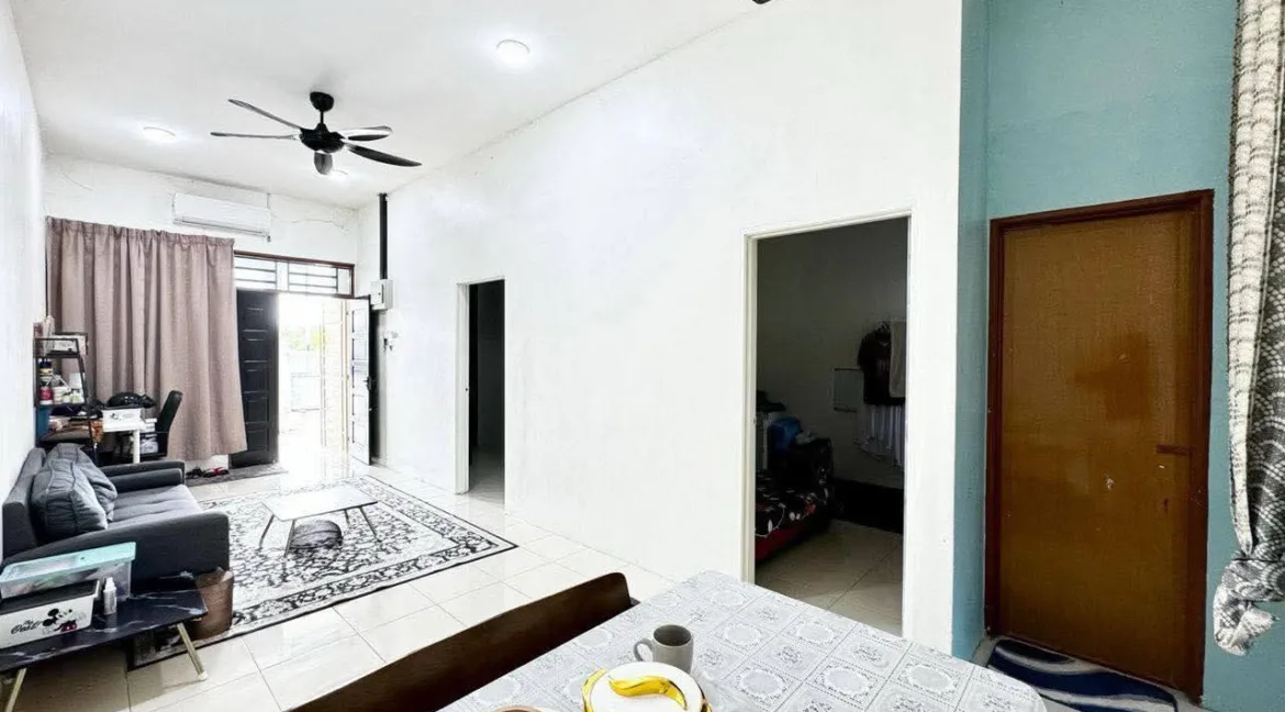 rumah-teres-setingkat-untuk-dijual-di-taman-permai-utama-gurun-04