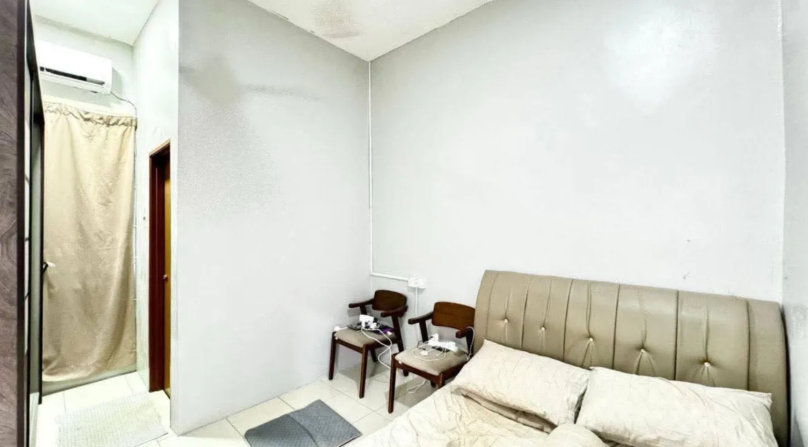 rumah-teres-setingkat-untuk-dijual-di-taman-permai-utama-gurun-09