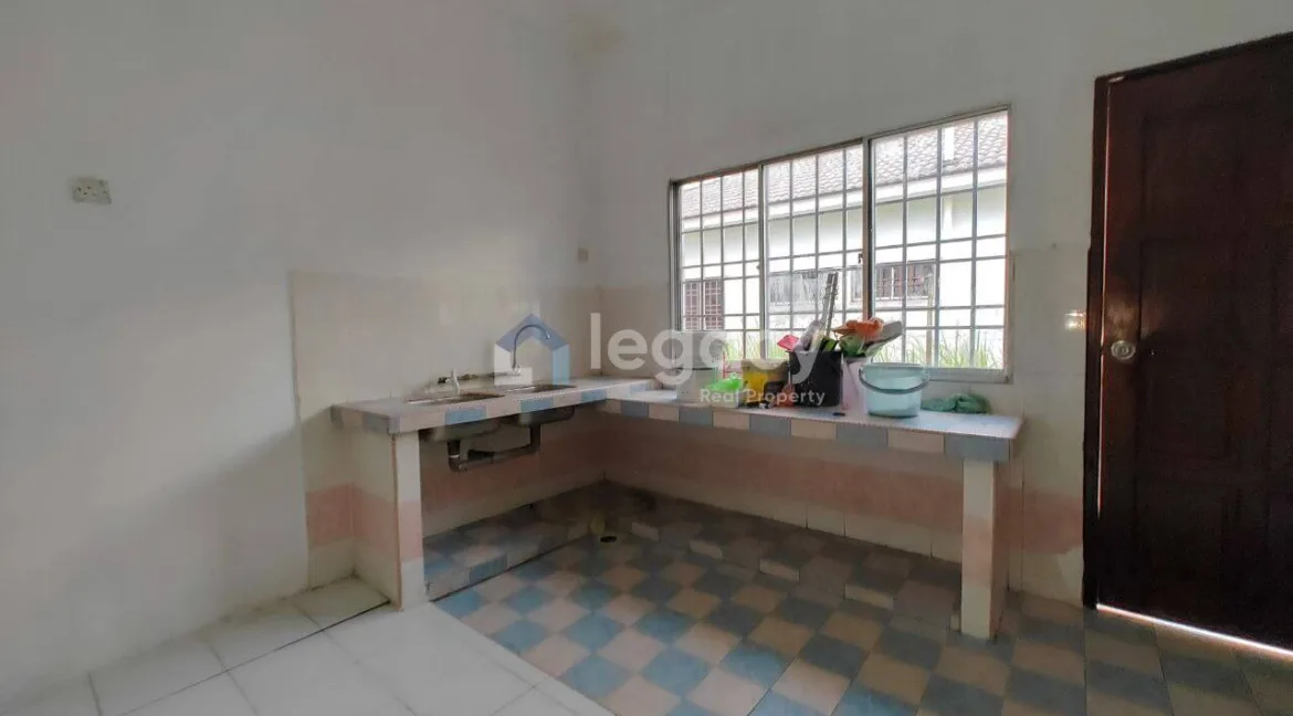 banglo-setingkat-corner-lot-untuk-dijual-di-desa-tronoh-08