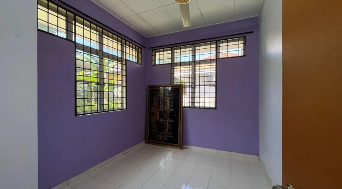 rumah-semi-d-gerbang-meru-indah-ipoh-13