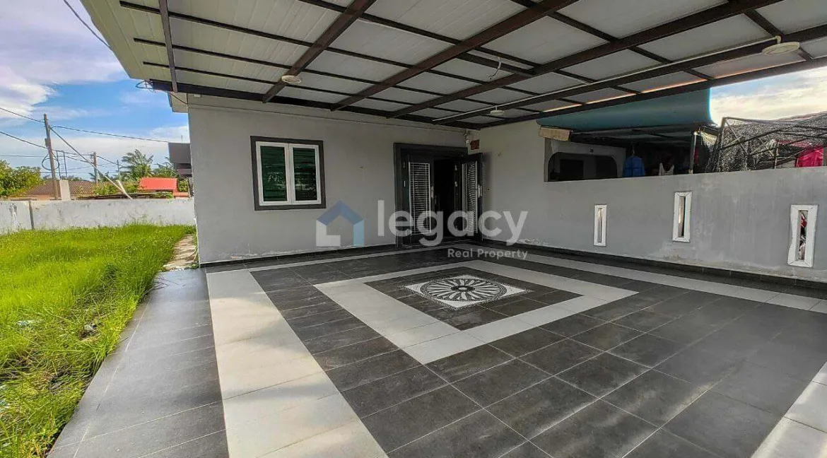 rumah-teres-corner-lot-untuk-dijual-di-taman-seri-mawar-manjung-03