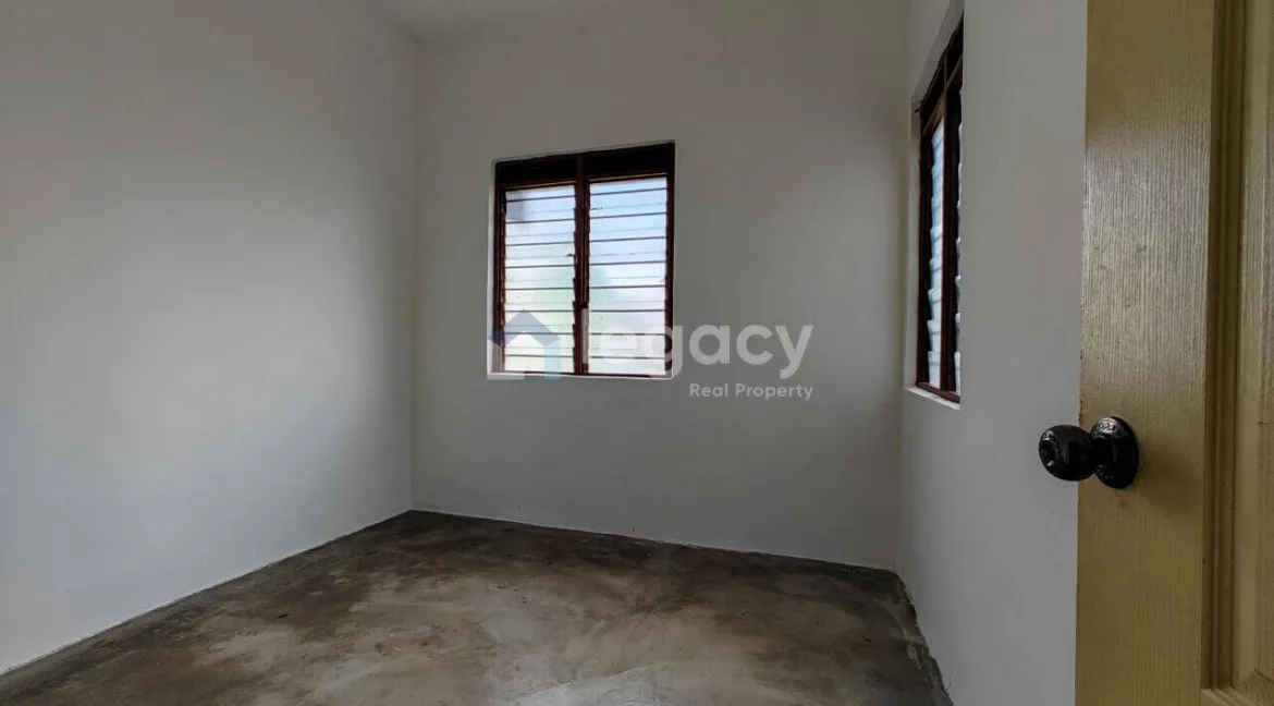 rumah-teres-corner-lot-untuk-dijual-di-taman-seri-mawar-manjung-09