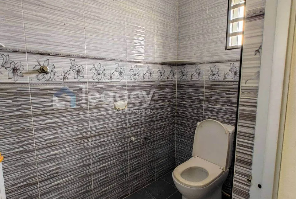 rumah-teres-corner-lot-untuk-dijual-di-taman-seri-mawar-manjung-11