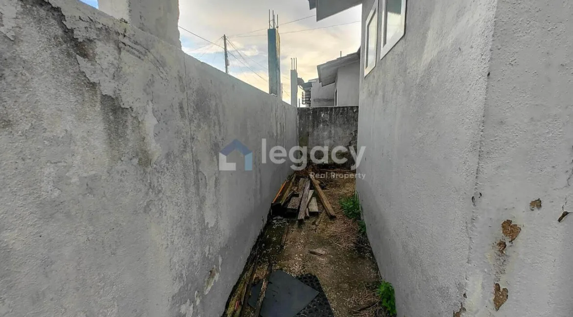 rumah-teres-corner-lot-untuk-dijual-di-taman-seri-mawar-manjung-19