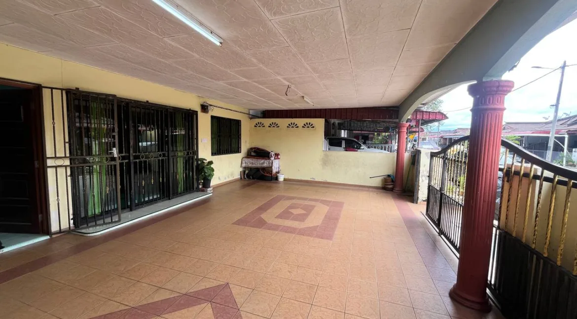 rumah-teres-satu-tingkat-endlot-untuk-dijual-di-taman-chepor-jaya-ipoh-04
