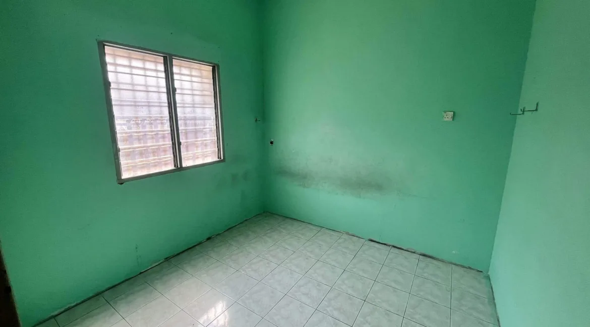 rumah-teres-satu-tingkat-untuk-dijual-di-taman-tronoh-hijau-tronoh-17